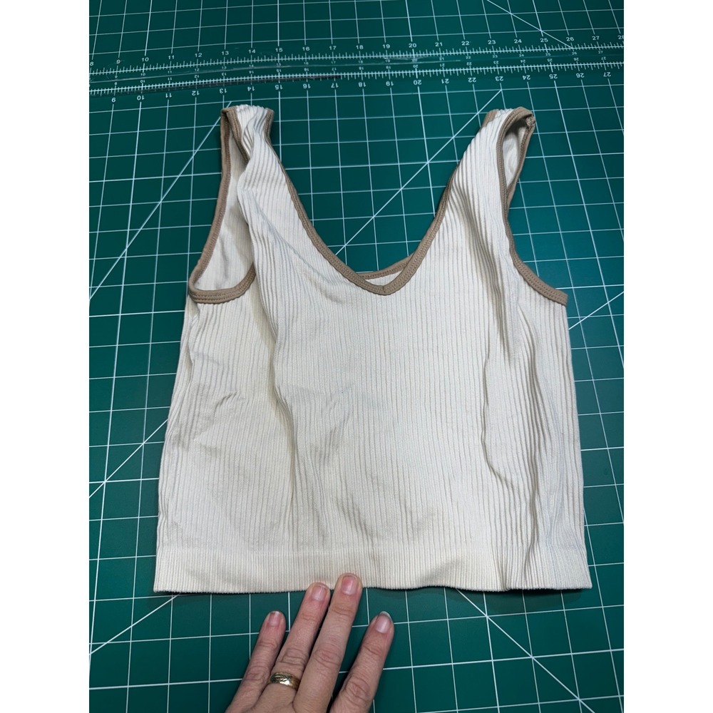 Freshwear Womens Ribbed Seamless V-Neck Crop Tank Top Cream Tan XS/S J4N0343C-BU
